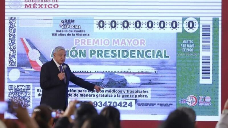 PRESENTAN DISEÑO DEL BOLETO PARA RIFA DE AVIÓN PRESIDENCIAL