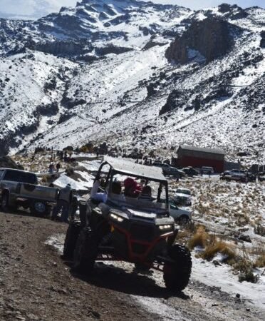 ASCIENDEN TURISTAS AL PICO DE ORIZABA.