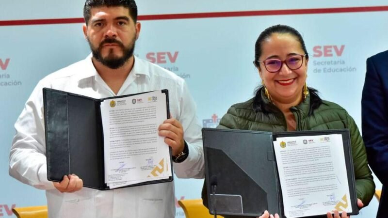 FIRMA SEV CONVENIO CON SECTUR