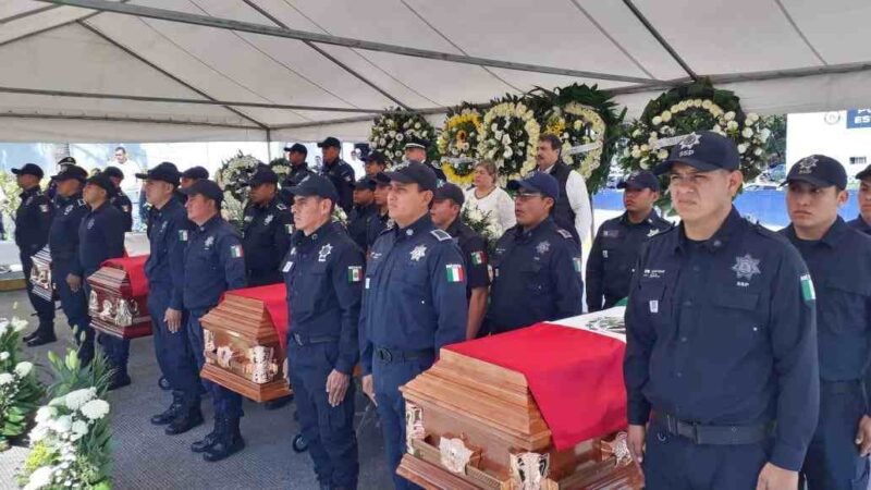 DESPIDEN A POLICÍAS CAÍDOS EN CUMPLIMIENTO DEL DEBER