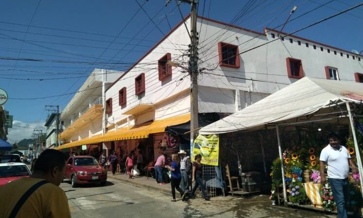 PROTECCIÓN CIVIL MANTIENE REVISIONES EN MERCADO DE HUATUSCO