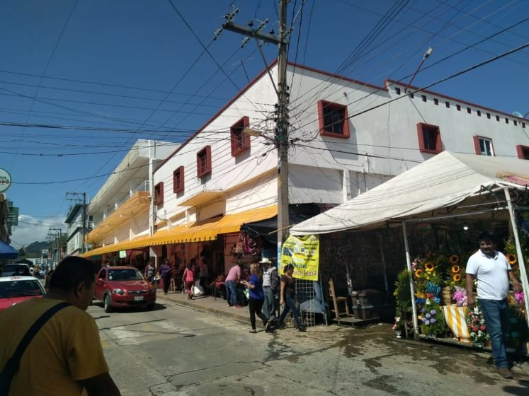 PROTECCIÓN CIVIL MANTIENE REVISIONES EN MERCADO DE HUATUSCO