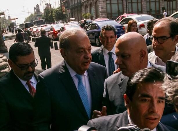 CITA AMLO A EMPRESARIOS PARA VENDERLES “CACHITOS”