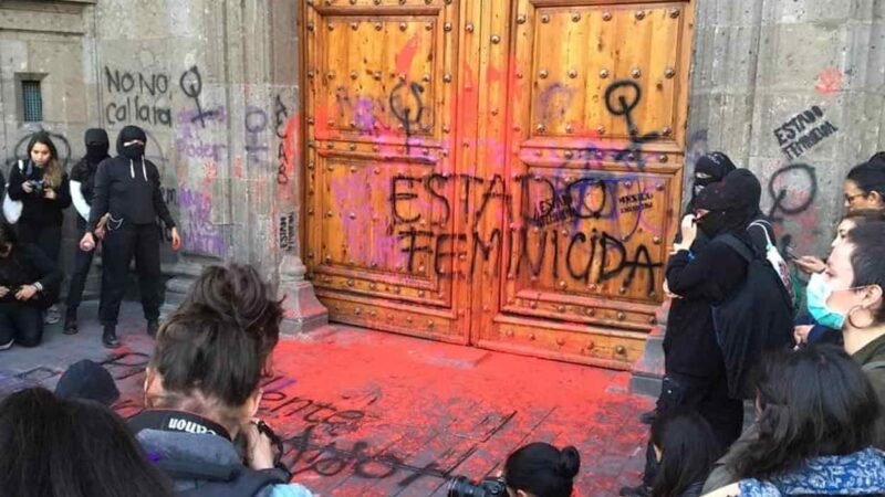 FEMINISTAS MARCHAN POR HOMICIDIO DE INGRID