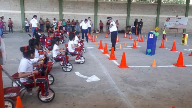 CELEBRAN FERIA DE VIALIDAD EN COMAPA