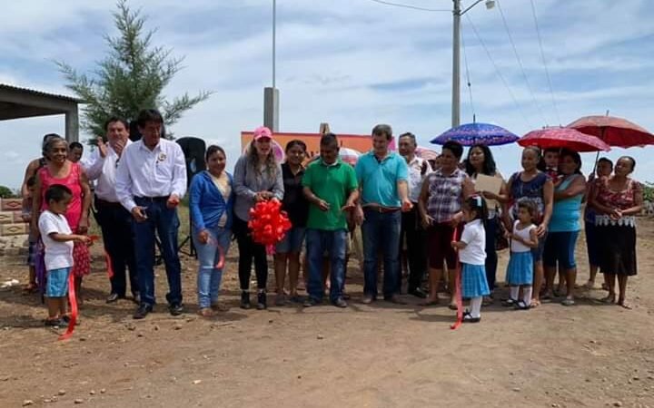 INAUGURA ALCALDESA DE COMAPA AMPLIACIÓN DE RED ELÉCTRICA