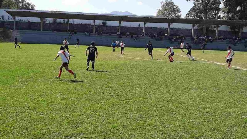 ARRANCA TORNEO DE FÚTBOL EN HUATUSCO