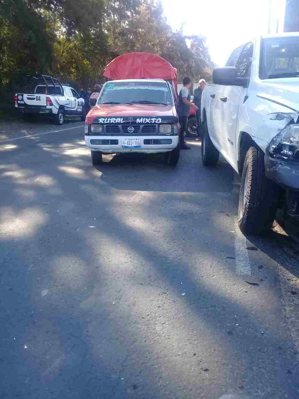 CHOCAN MIXTO Y CAMIONETA DE BIENESTAR