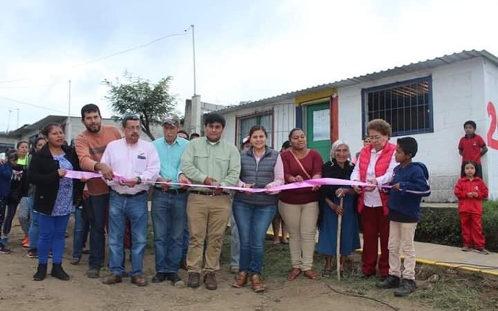 ENTREGAN OBRAS EN COLONIA ANTORCHISTA Y SABANAS