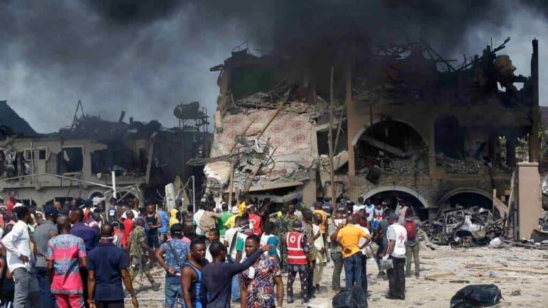 AL MENOS 15 MUERTOS POR EXPLOSIÓN EN LAGOS, NIGERIA