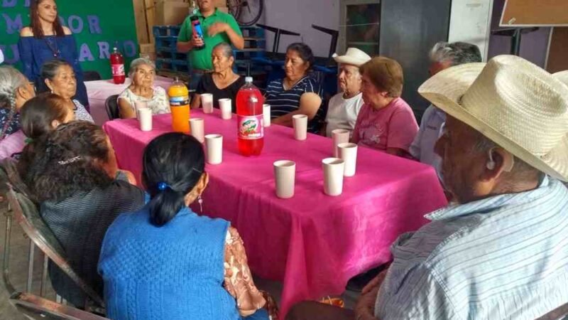 FUNCIONA COMEDOR COMUNITARIO EN IXHUATLÁN