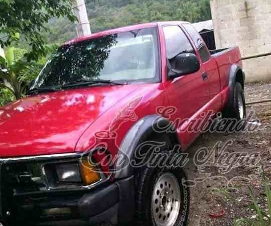 ROBAN CAMIONETA EN CHOCAMÁN