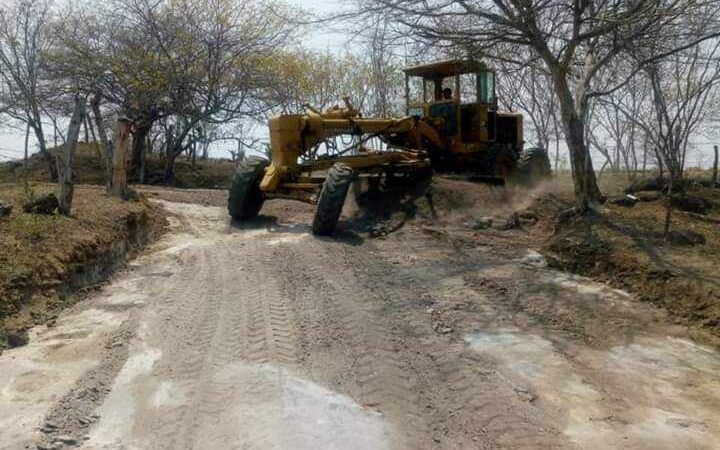 REHABILITAN CAMINOS VECINALES DE COMAPA