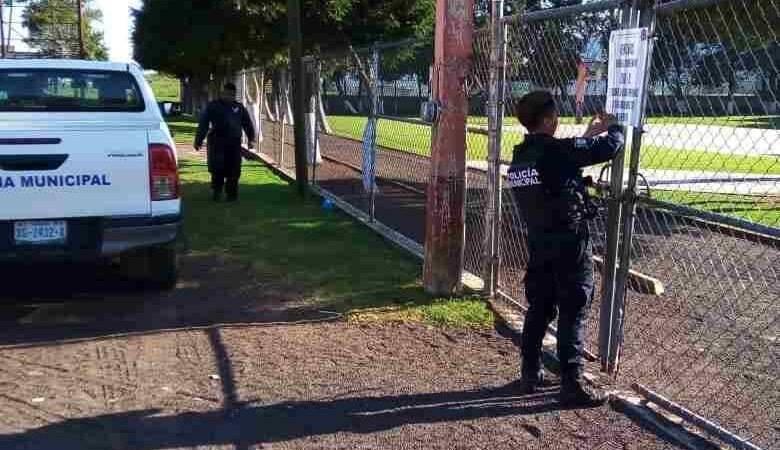 POLICÍA DE ACATLÁN PIDE NO SALIR A LAS CALLES