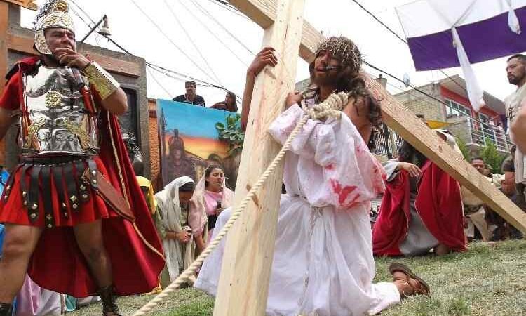 PASIÓN DE CRISTO EN IZTAPALAPA A PUERTA CERRADA; SE TRANSMITIRÁ EN TELEVISIÓN