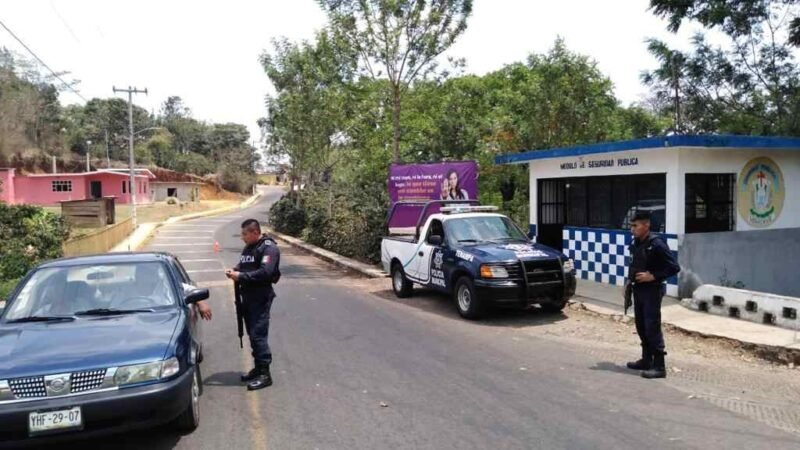 PIDEN A VISITANTES QUE SE AISLEN