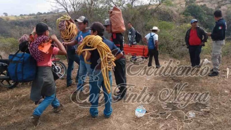 MUERE CAMPESINO AL CAER A BARRANCO