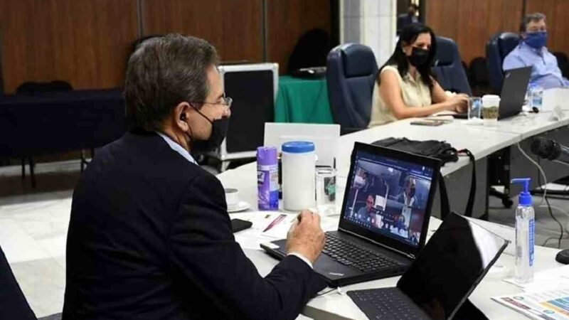 SISTEMA EDUCATIVO NO ESTÁ LISTO PARA CLASES EN LÍNEA