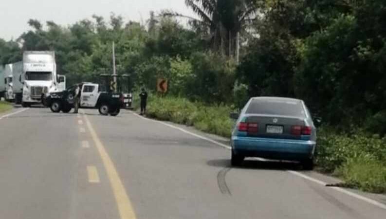 EMBOSCAN Y ASESINAN A POLICÍA