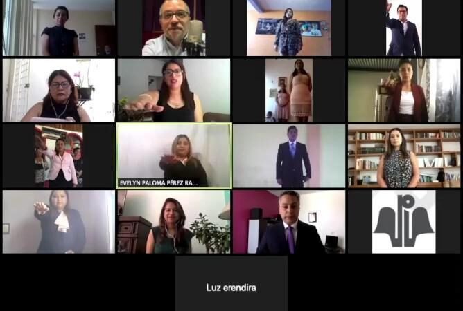 TITULA UNIVERSIDAD PEDAGÓGICA A 14 EGRESADOS