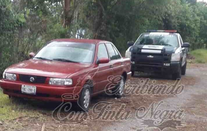 ROBAN AUTO EN IXHUATLÁN; LO RECUPERA LA POLICÍA