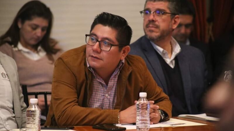 ESTEBAN RAMÍREZ RECHAZA DIVISIONISMO EN EL MORENA
