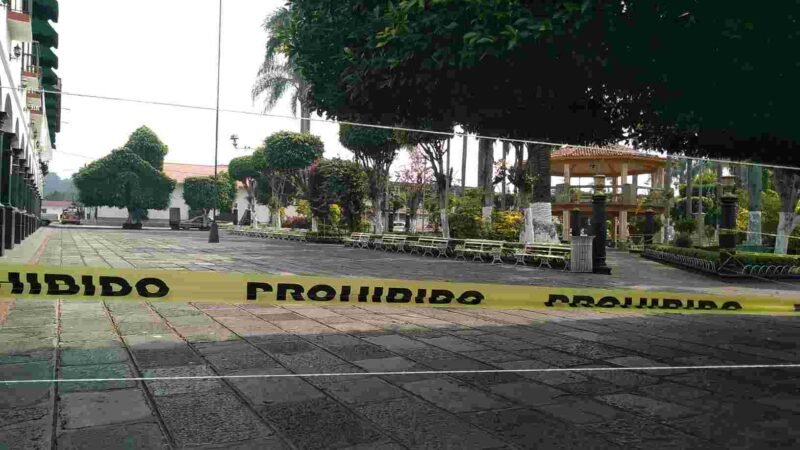 AMPLÍAN CERCO SANITARIO EN HUATUSCO