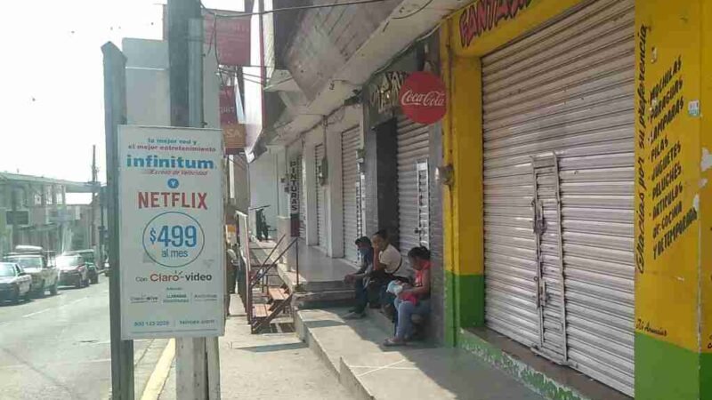 CERRADOS, MÁS DE 80 LOCALES EN HUATUSCO