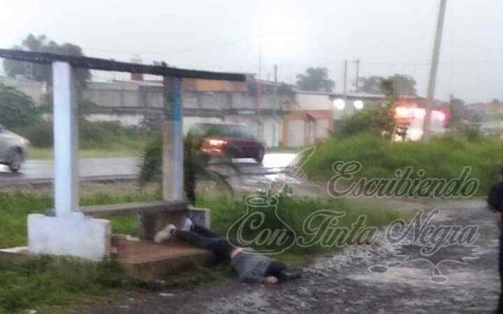 EJECUTAN A JOVEN EN PUENTE BLANCO