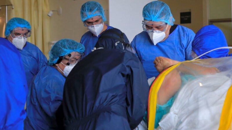 SUMAN EN MÉXICO 42 MIL 595 CASOS CONFIRMADOS DE CORONAVIRUS Y CUATRO MIL 447 MUERTOS
