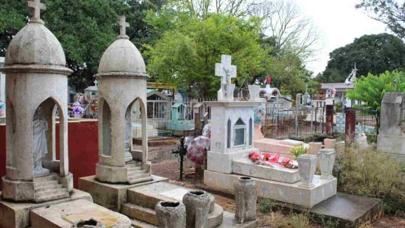 SÍ PERMITIRÁN ACCESO A PANTEÓN DE HUATUSCO EL 10 DE MAYO