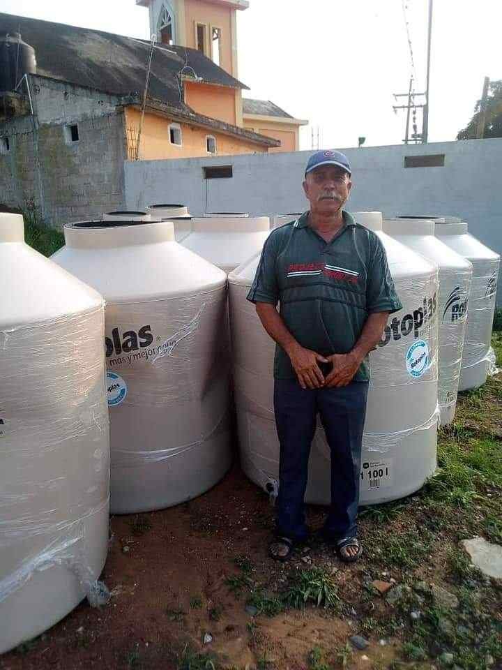 ENTREGA NORA LAGUNES MÁS DE MIL TANQUES DE AGUA