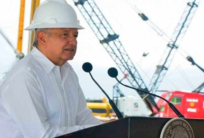 PIDE LÓPEZ OBRADOR MANIFESTARSE SIN VIOLENCIA