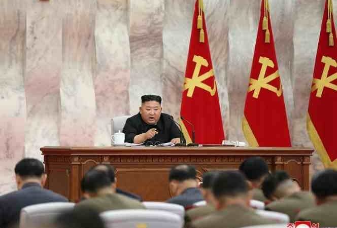 AMAGA COREA DEL NORTE CON ELIMINAR TODO CONTACTO CON EL SUR