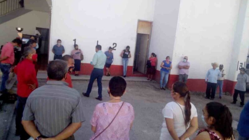 TIANGUISTAS PIDEN REABRIR PLAZA DE HUATUSCO