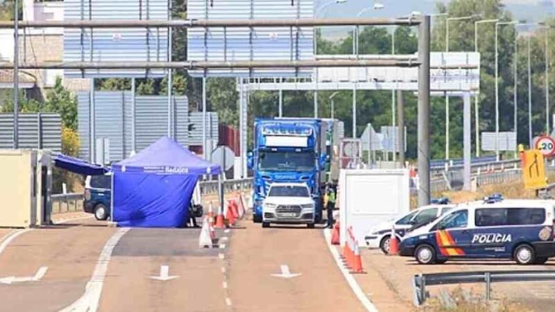 ESPAÑA REABRE SUS FRONTERAS