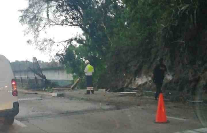 CAE TRÁILER DEL PUENTE DE METLÁC