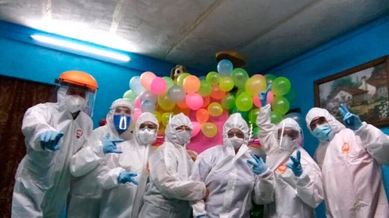 PERSONAL MÉDICO EN VERACRUZ REALIZA FIESTA Y UTILIZA EQUIPO CONTRA COVID-19