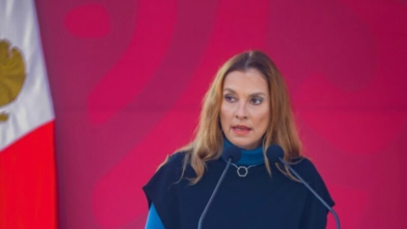 TRAS POLÉMICA, BEATRIZ GUTIÉRREZ MÜLLER PONE CANDADO A SU CUENTA DE TWITTER