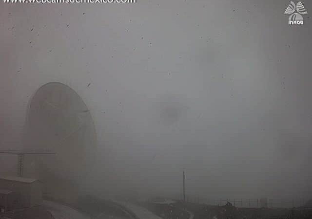 NIEVA EN EL PICO DE ORIZABA