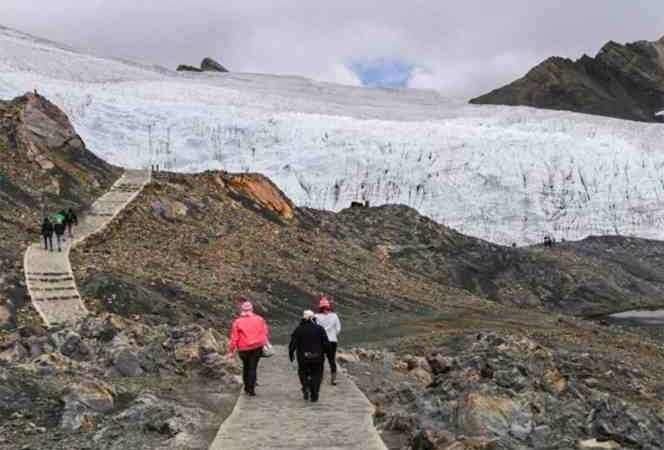 GLACIARES DE PERÚ SE DERRITEN A LA MITAD POR CAMBIO CLIMÁTICO