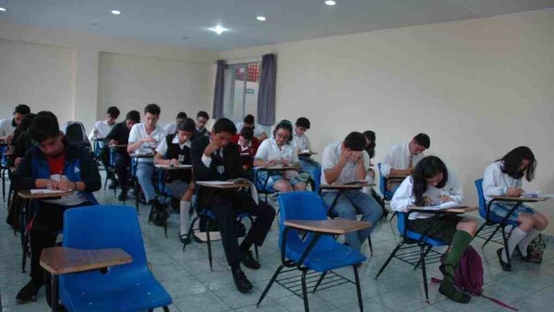 OFERTAN 16 MIL 339 ESPACIOS EN BACHILLERATOS DEL ESTADO