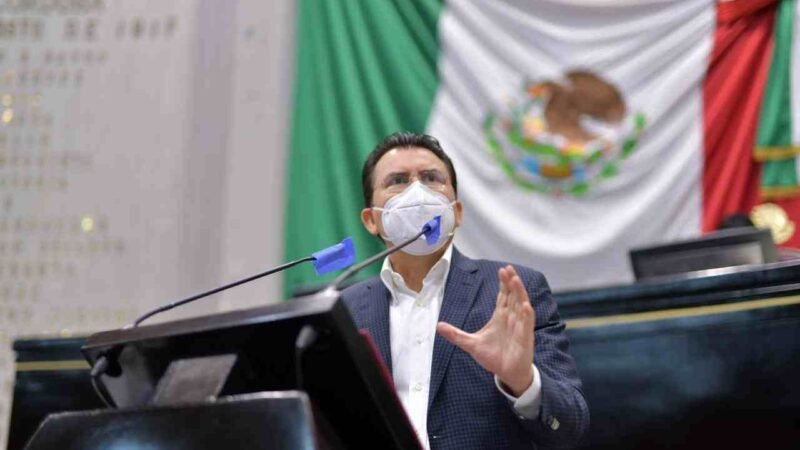 QUE PADRES DECIDAN SI QUIEREN QUE LE HABLEN A SUS HIJOS DE SEXO
