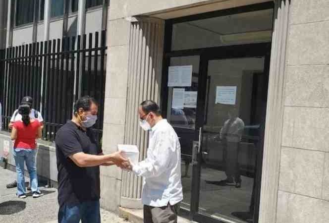 HOY LLEGAN A MÉXICO 200 URNAS DE FALLECIDOS POR COVID EN EU