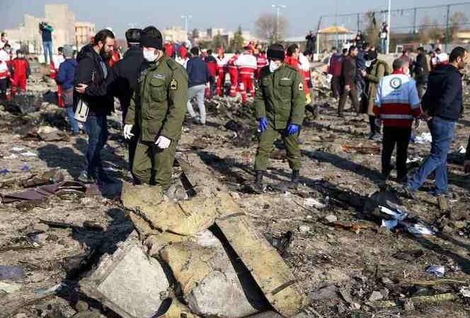 IRÁN ATRIBUYE A ERRORES EL DERRIBO DE UN AVIÓN DE PASAJEROS