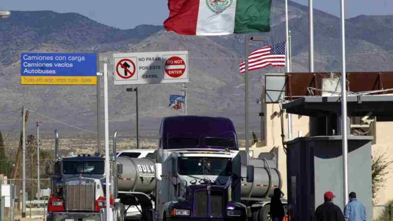 FRONTERA CON MÉXICO Y CANADÁ SEGUIRÁ CERRADA HASTA EL 20 DE AGOSTO: EU