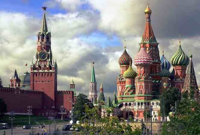 RUSOS YA NO QUIEREN A PUTIN; 140 SON DETENIDOS TRAS MANIFESTACIÓN