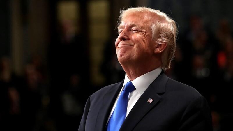 RENUNCIA TRUMP A LOS GRANDES ACTOS DE CAMPAÑA Y COMIENZA RONDA DE VIDEOCONFERENCIAS