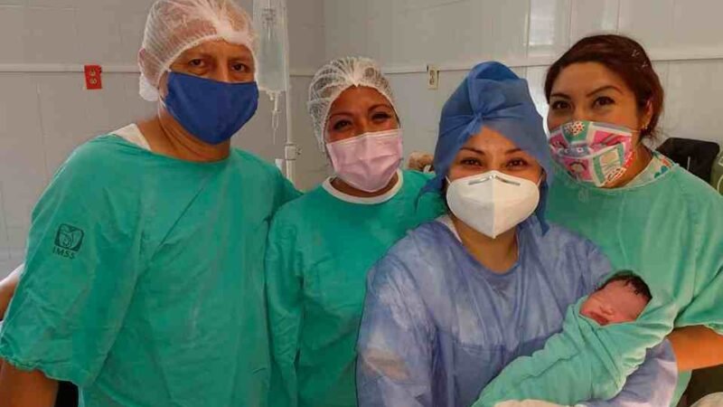 PERSONAL DEL IMSS ATIENDE PARTO EN UNIDAD MÉDICA