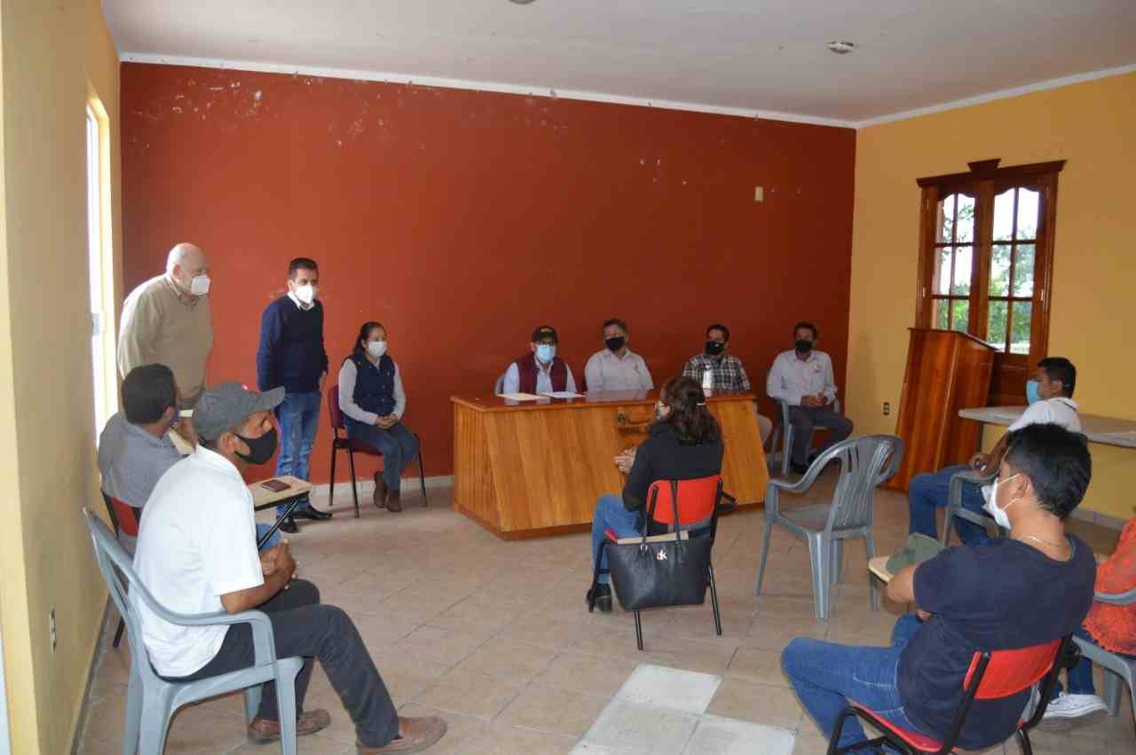 PIDEN AGUA EN SAN FELIPE